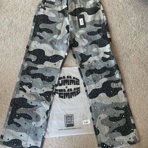 Homme Femme Rhinestone Jeans size 30